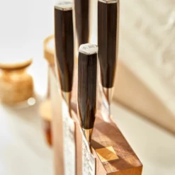 Baccarat Damashiro Emperor Nanashi Knife Block 6 Piece -Deals Baccarat Store 1034527 bc dm nanashi knife block 6 pc 2105 1000x1000