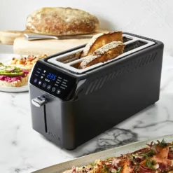 Baccarat The Artisan Toasty Slice -Deals Baccarat Store 1043265 bc the artisan toaster slice black d2 1