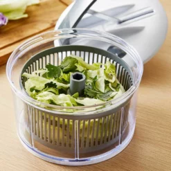 Baccarat Prepare Mini Salad Spinner -Deals Baccarat Store pcp 1026974 4