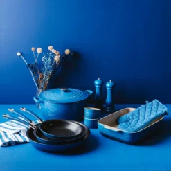 Baccarat Le Connoisseur Oven Glove Blue -Deals Baccarat Store pcp 1036495 3